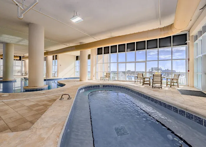 Phoenix Gulf Towers 1508 Apartment