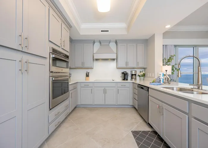 Phoenix Gulf Towers 1508 Apartment *